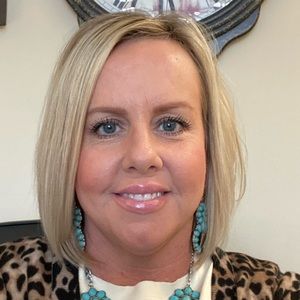 Meet your Posher, Traci